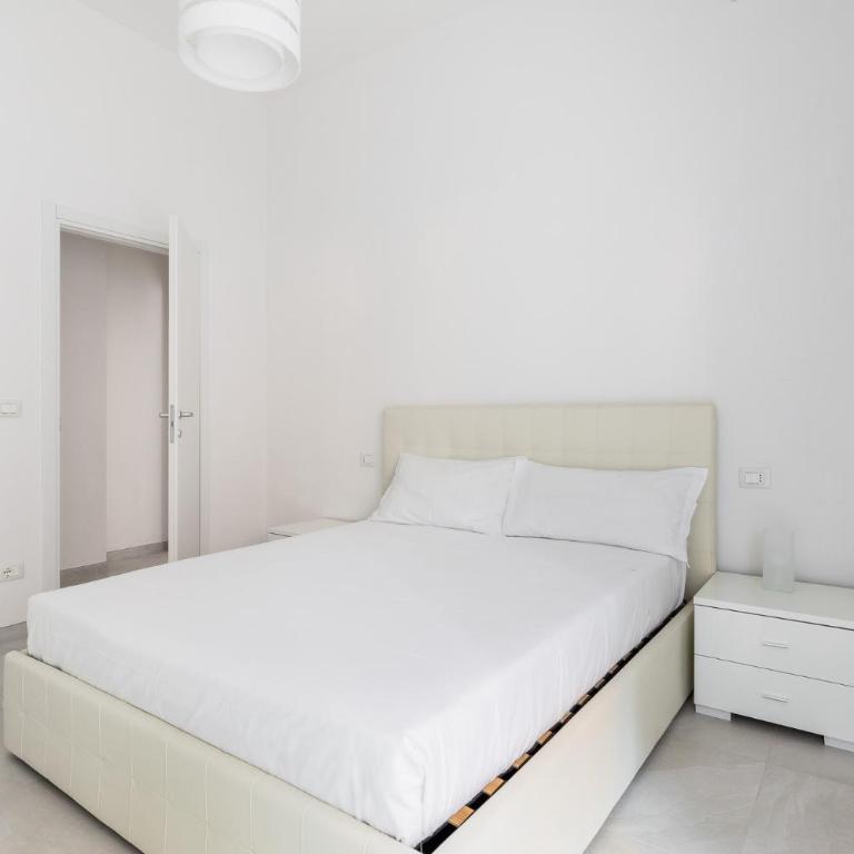 Via del Rondone 1-2 - Appartamento con 1 Camera da Letto - 23