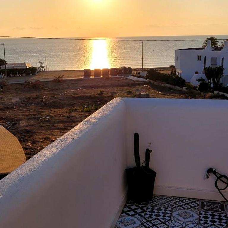 NEPTUNITO: Primera línea con Piscina - Apartamento de 2 dormitorios - 11