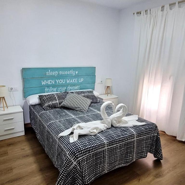 NEPTUNITO: Primera línea con Piscina - Apartamento de 2 dormitorios - 9