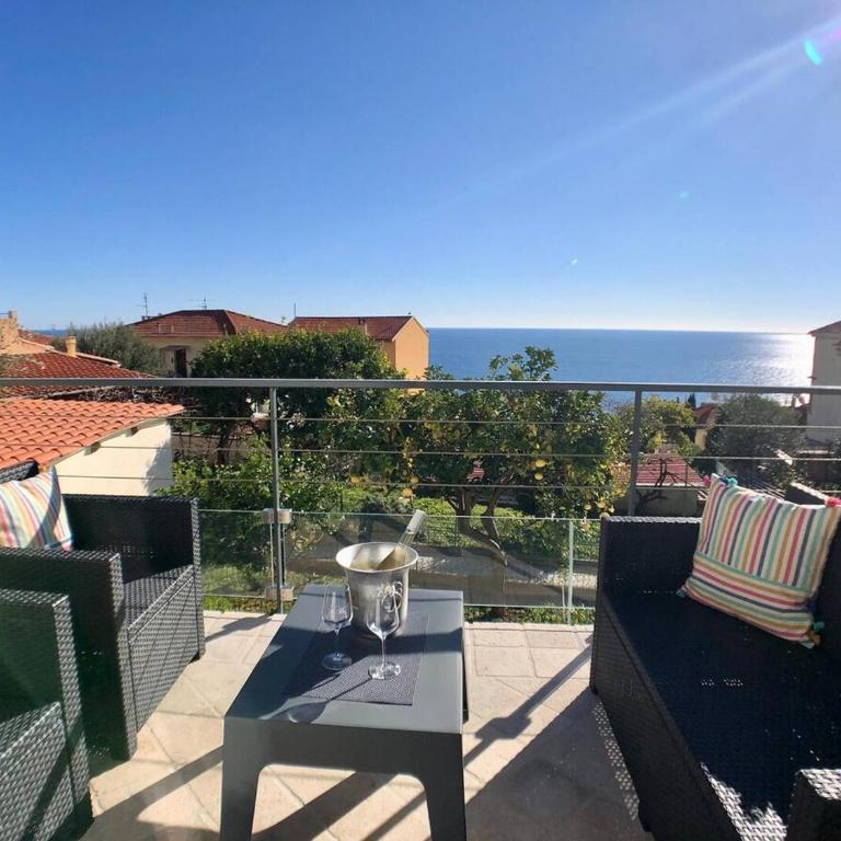 Seaside Bliss Vue Mer Terrasse Proche Monaco & Plage - Apartment mit 1 Schlafzimmer - 1