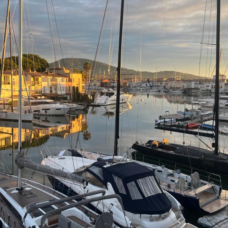 Ferienwohnung My-Port-Grimaud - One-Bedroom Apartment with Sea View and Balcony - 18