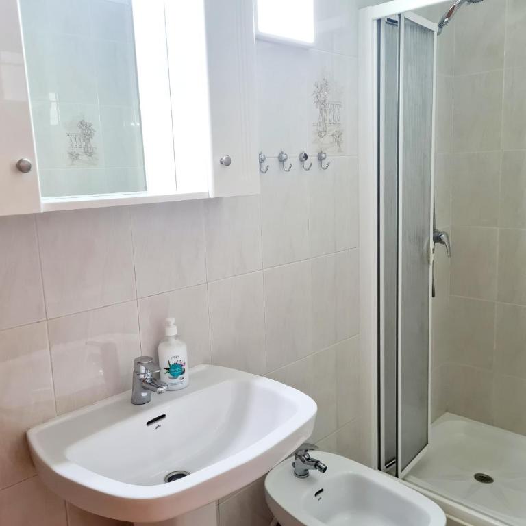 Apartments near Del Cura and Los Locos beaches - One-Bedroom Apartment - 28