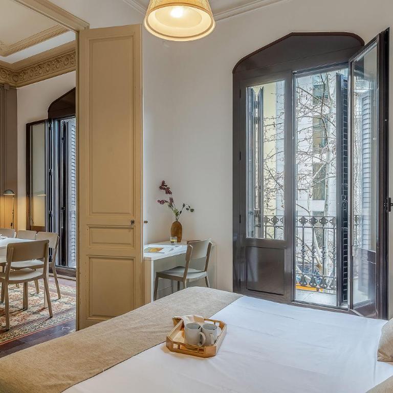 AB Bailen Apartments - Four-Bedroom Apartment with balcony - 3