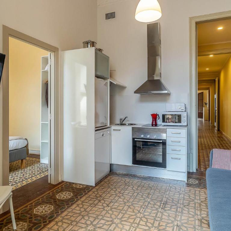 AB Bailen Apartments - Five-Bedroom Apartment with Private Terrace - 10