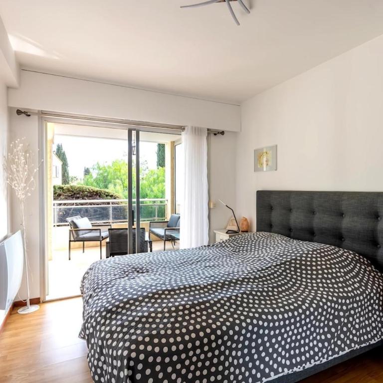 Chez Line - Appartement 2 Chambres avec Balcon - 3