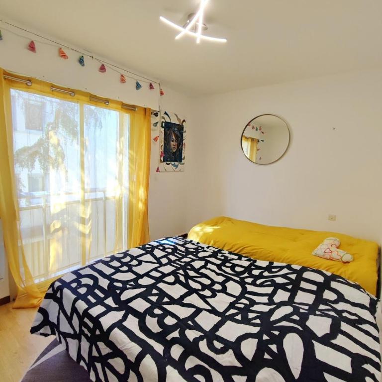 Chez Line - Appartement 2 Chambres avec Balcon - 14