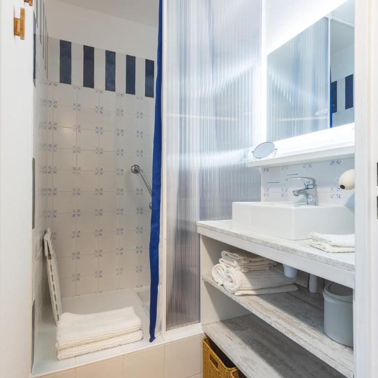 Le Perchoir, avec parking, face aux Thermes - Appartamento con 1 Camera da Letto - 21