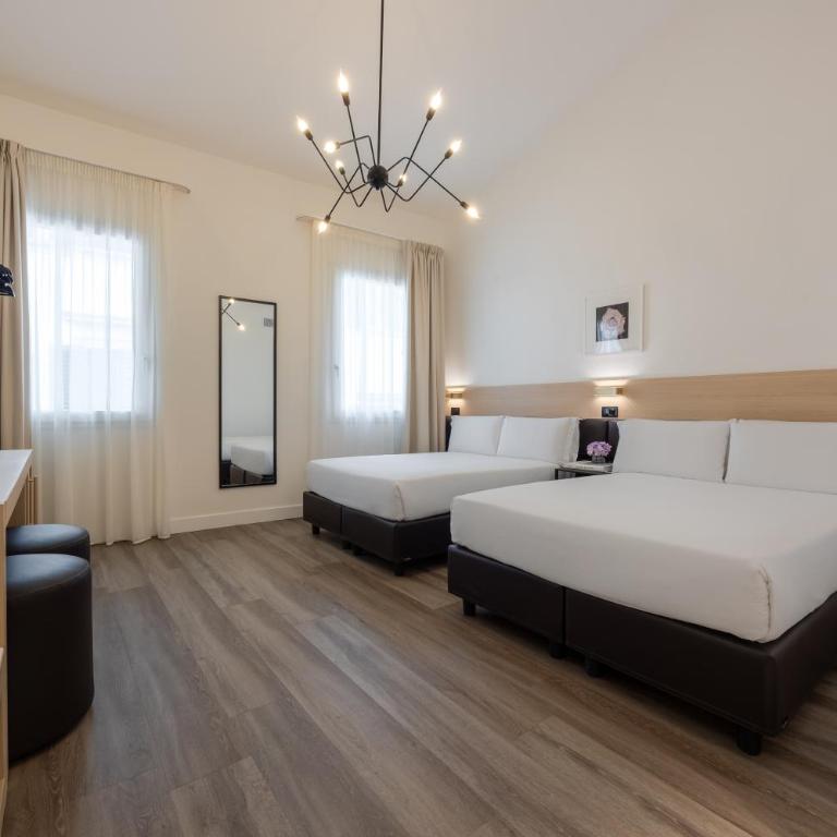 Globus Urban Hotel - Camera Familiare - 1