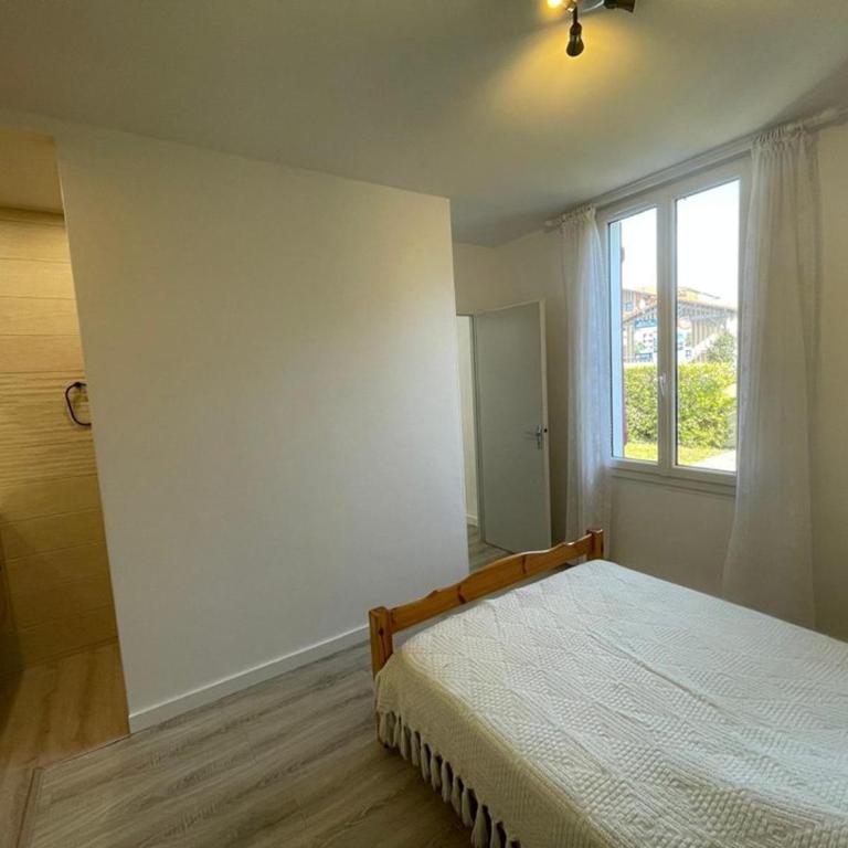 Appartement cosy avec terrasse, jardin et parking à 200m de la plage - FR-1-413-111 - Appartement (4 Adultes) - 6