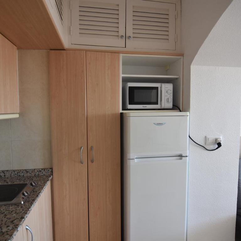 RNET - 600 Llevant 04-06 A - One-Bedroom Apartment - 9