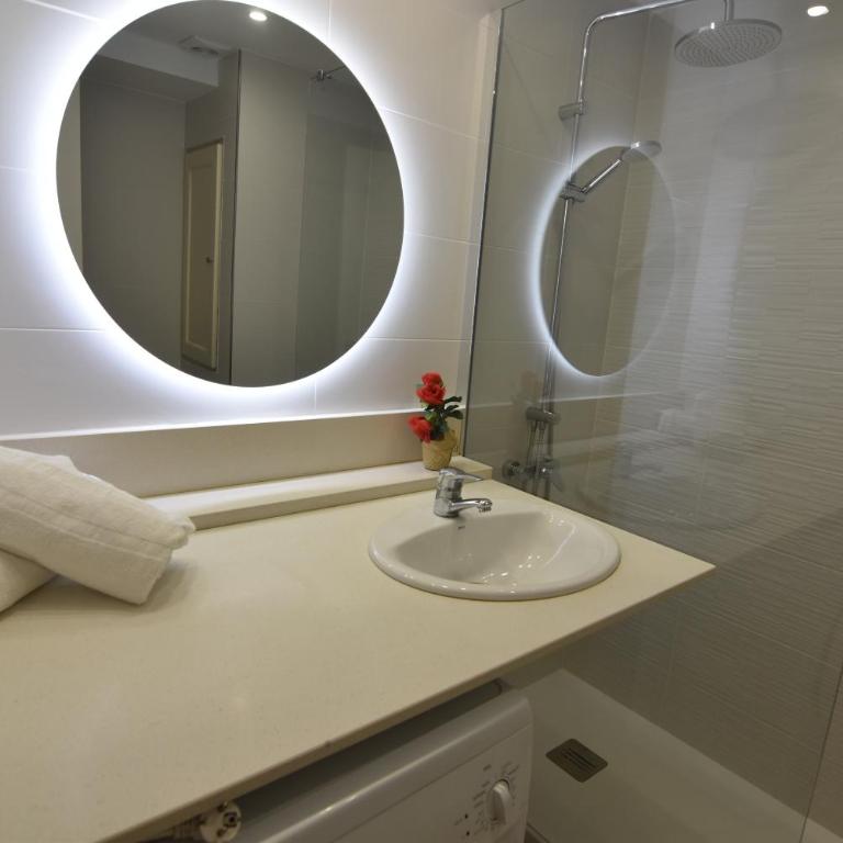 RNET - 600 Llevant 04-06 B - One-Bedroom Apartment - 12