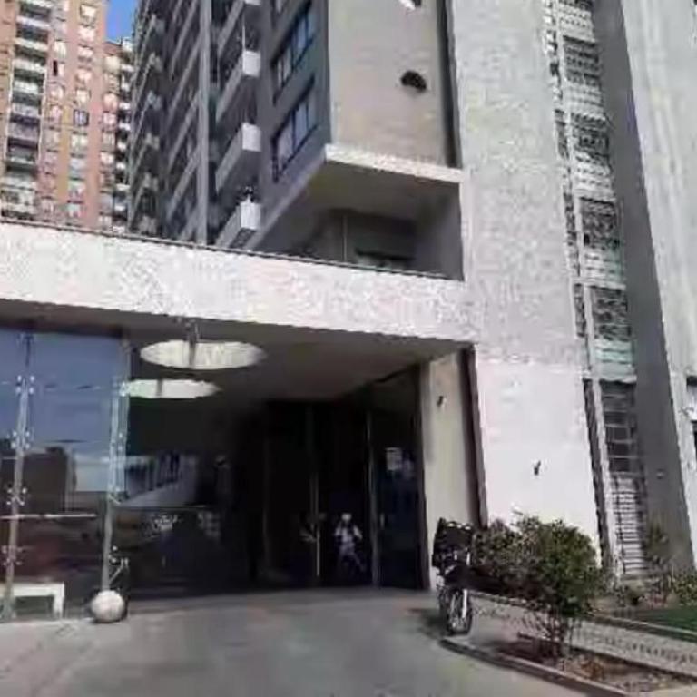 Departamento con vista a Santiago frente al metro - Apartamento de 1 dormitorio - 1