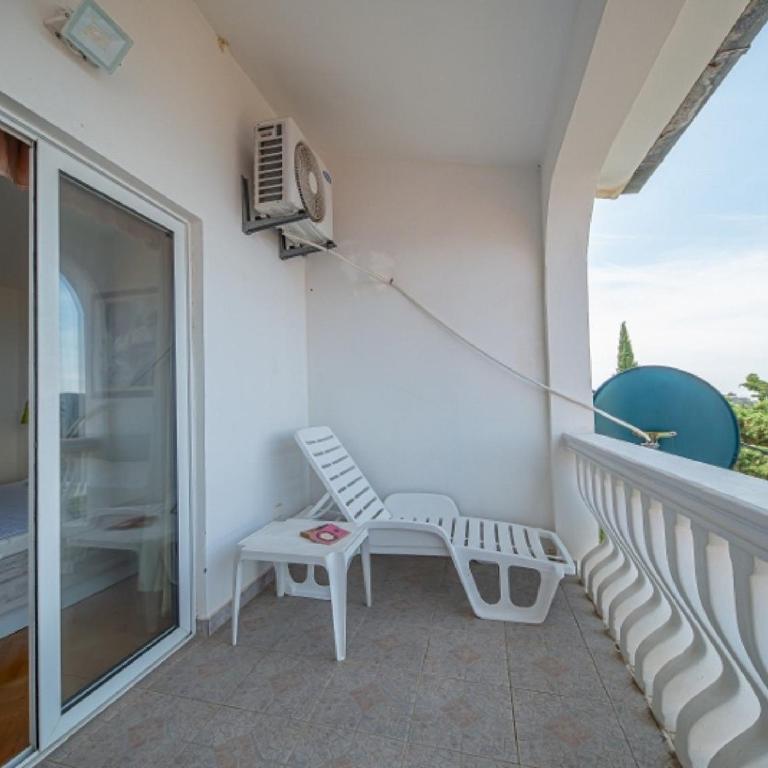 Villa Yovan Seaview - Villa - 4