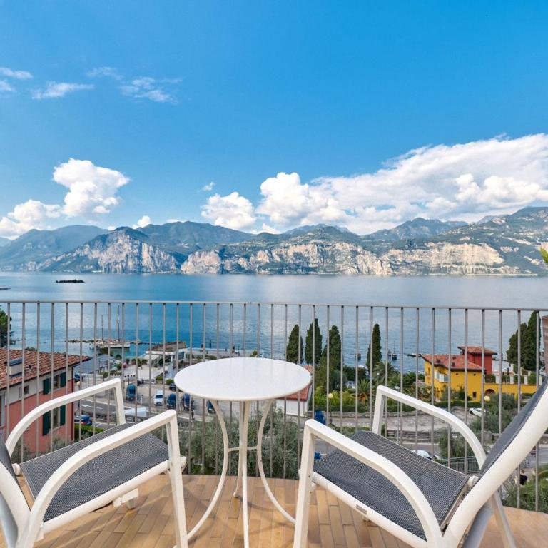 Hotel Capri - Junior Suite con Balcone - 2