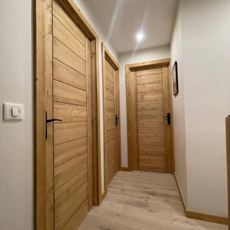 Chalet Clocher Sleeps 10 Hot tub - Chalet - 17