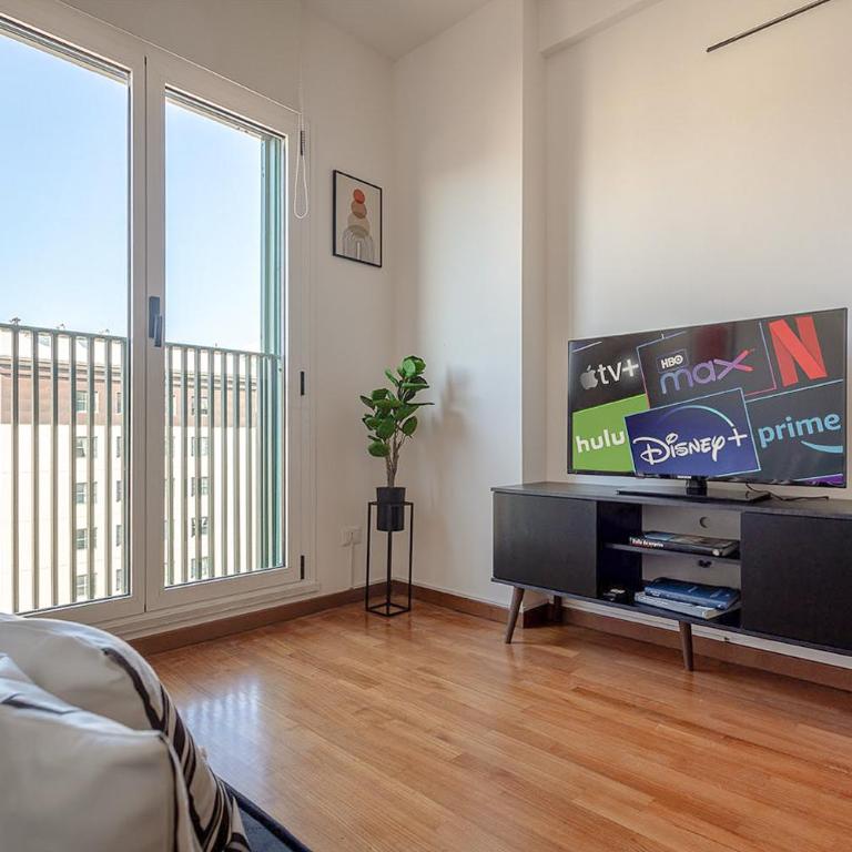 Kis-s Square Lovely Studio Flat - ItalyWeGo - Appartamento con 1 Camera da Letto - 2