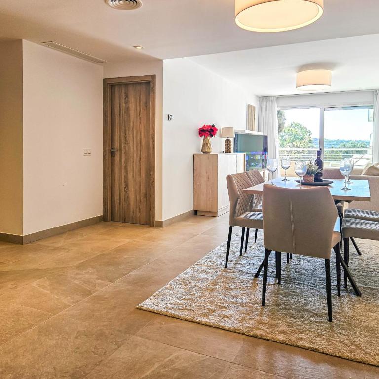 Two bedroom apartment in Sunny Golf, Estepona - Apartamento de 2 dormitorios con terraza - 11