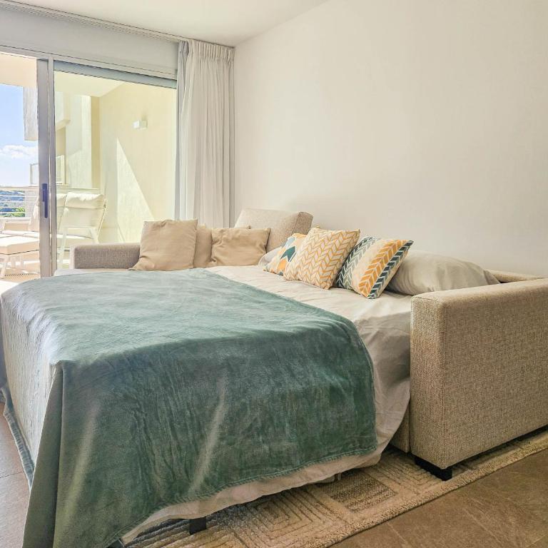 Two bedroom apartment in Sunny Golf, Estepona - Apartamento de 2 dormitorios con terraza - 25