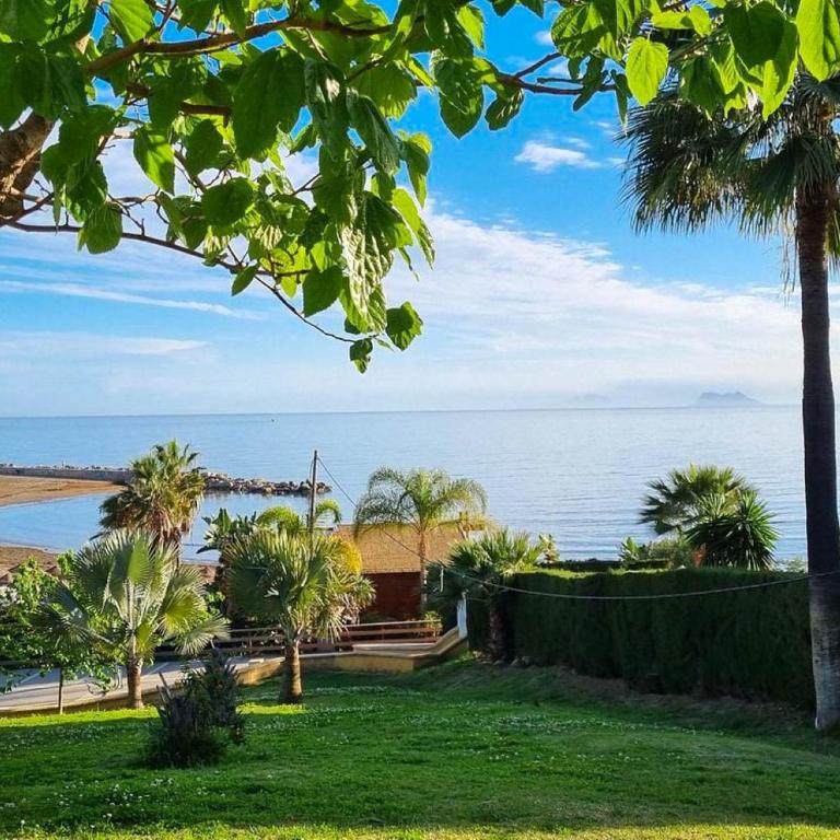 Two bedroom apartment in Sunny Golf, Estepona - Apartamento de 2 dormitorios con terraza - 44