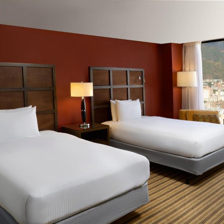 Renaissance Caracas La Castellana Hotel - Guest Room with Two Double Beds - 5