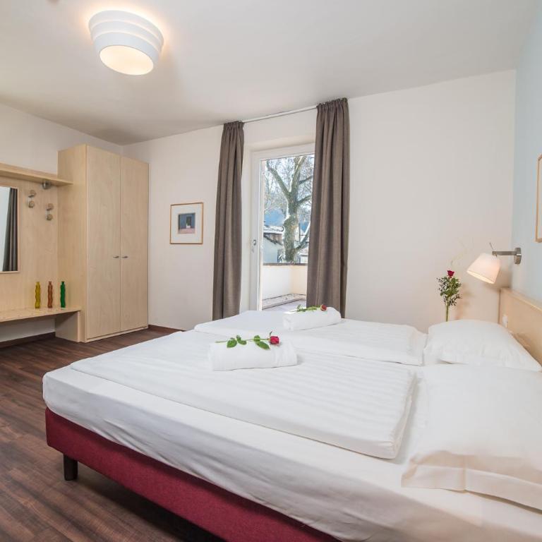 Hotel Heide Park - Doppelzimmer mit Balkon - 7