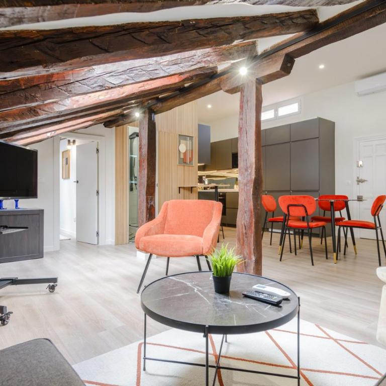 GuestReady - Industrial gem near Plaza de España - One-Bedroom Apartment - 12