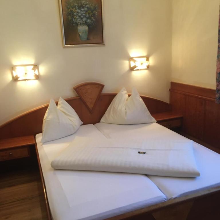Cityhotel Ratheiser - Doppelzimmer - 12