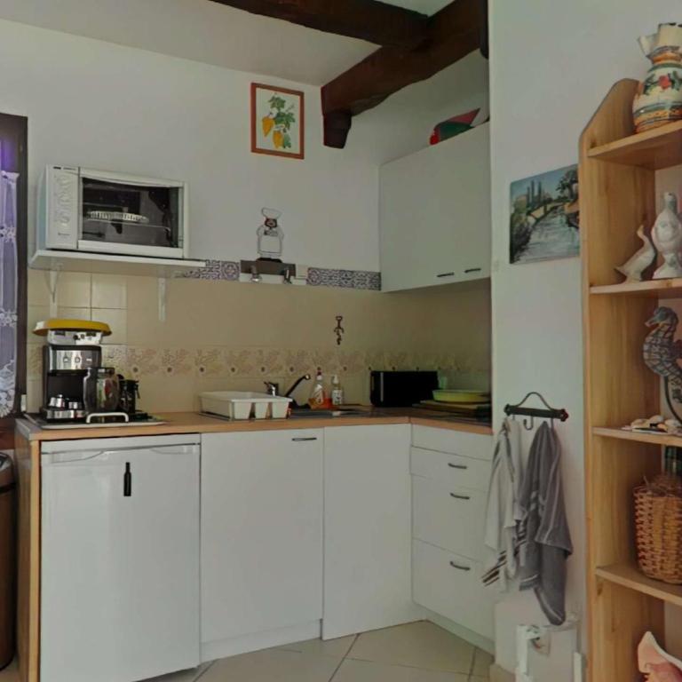 Appart 2 pièces 4 couchages PORT LEUCATE NATURISME PL010-1123 - Appartement 1 Chambre - Vue sur Jardin - 3