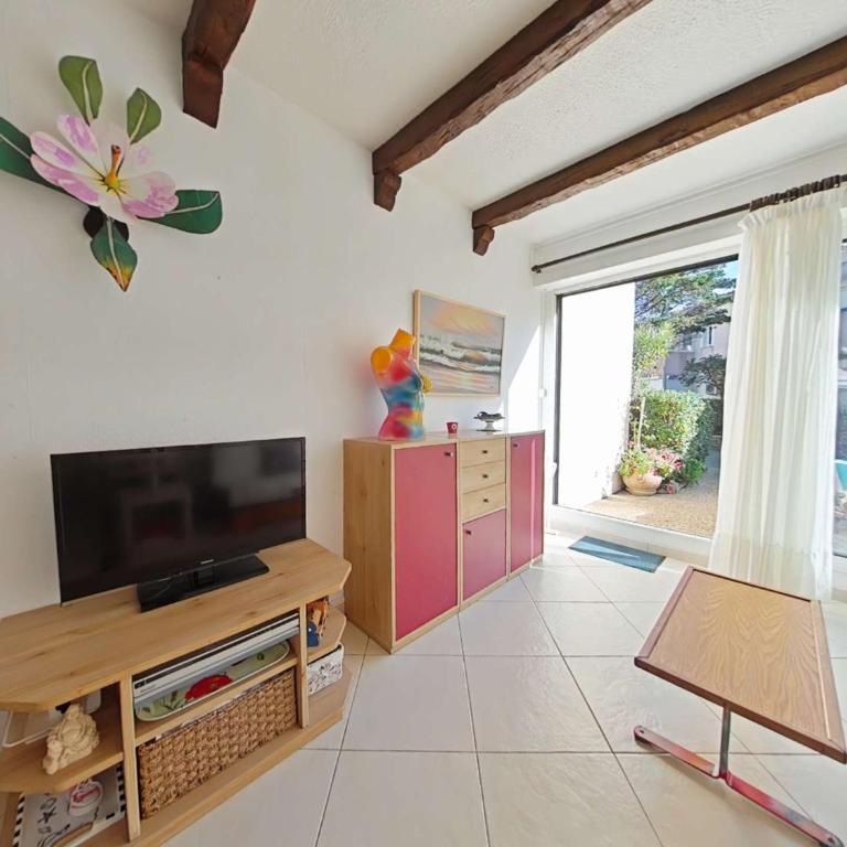 Appart 2 pièces 4 couchages PORT LEUCATE NATURISME PL010-1123 - Appartement 1 Chambre - Vue sur Jardin - 4
