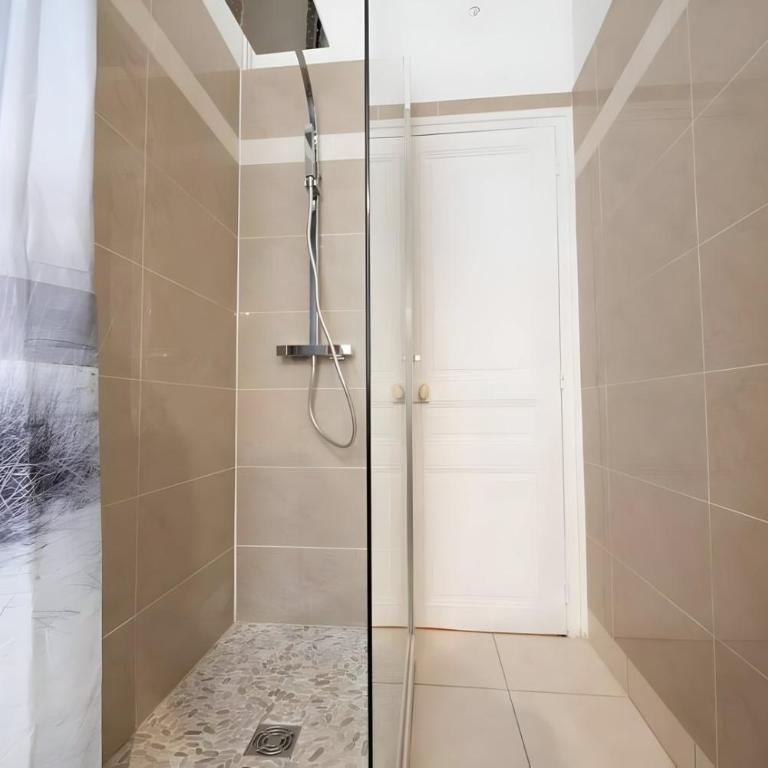 TBS 323 - Superb apartment with Eiffel Tower view - Appartement 2 Chambres - 15