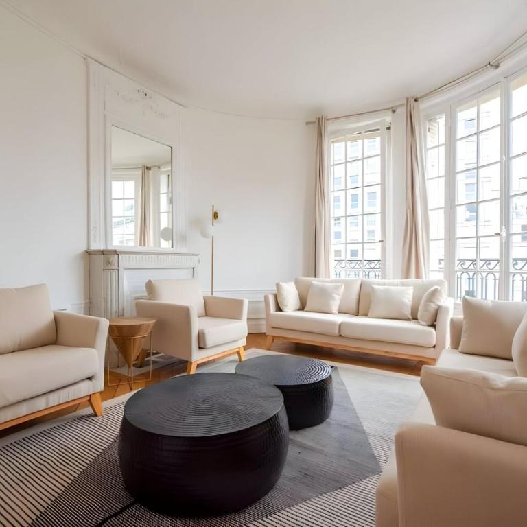 TBS 323 - Superb apartment with Eiffel Tower view - Appartement 2 Chambres - 2