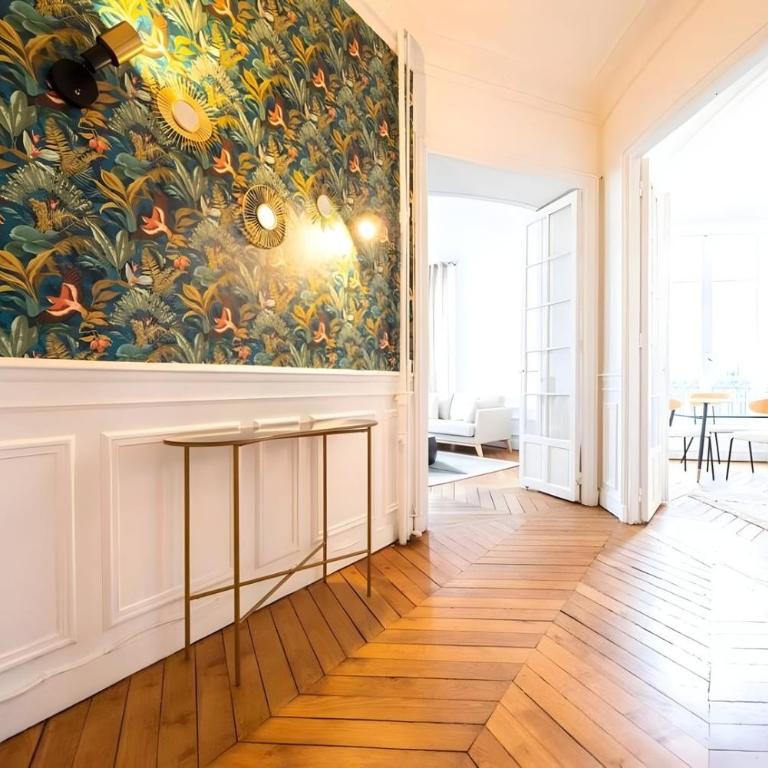 TBS 323 - Superb apartment with Eiffel Tower view - Appartement 2 Chambres - 8