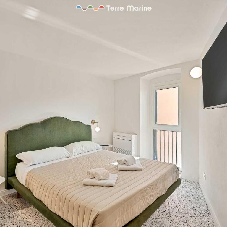 Affittacamere Paradise, Terre Marine - Habitación Doble Deluxe con vistas laterales al mar - 1