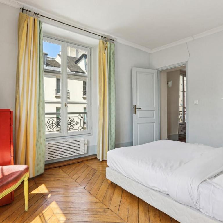 Pantheon, rue Cardinal Lemoine - ID 1023 - Appartement 2 Chambres - 6
