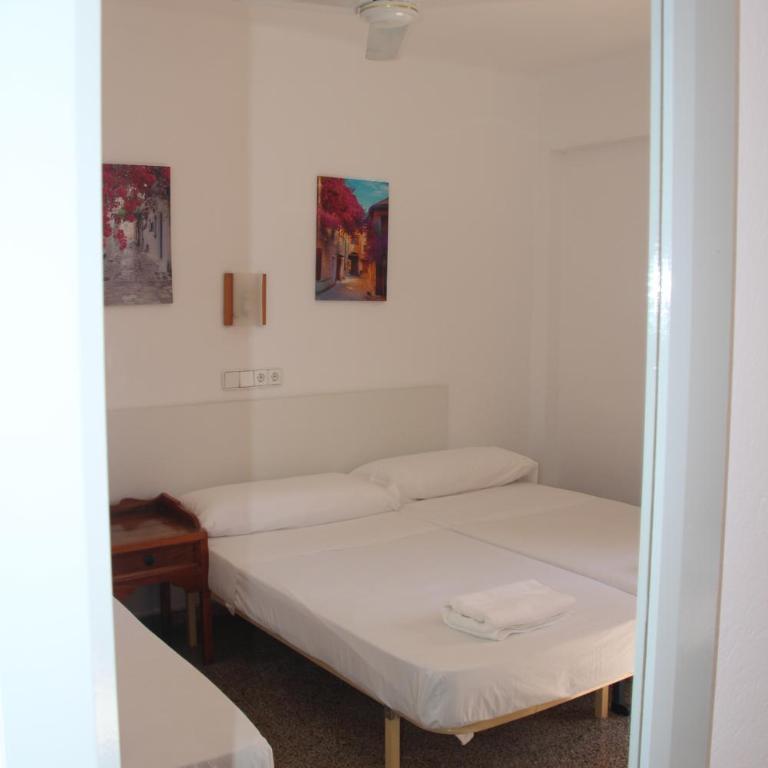 Hostal Las Nieves - Habitación Triple (3 adultos) - 3