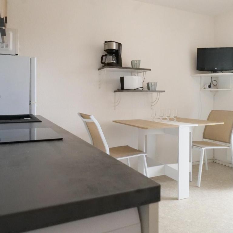 Grand Studio proche mer quartier de la Pironnière - 4 personnes - Appartamento con 1 Camera da Letto - 18