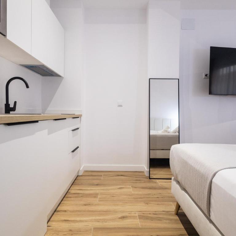 Primat Reig flats - Studio - 11