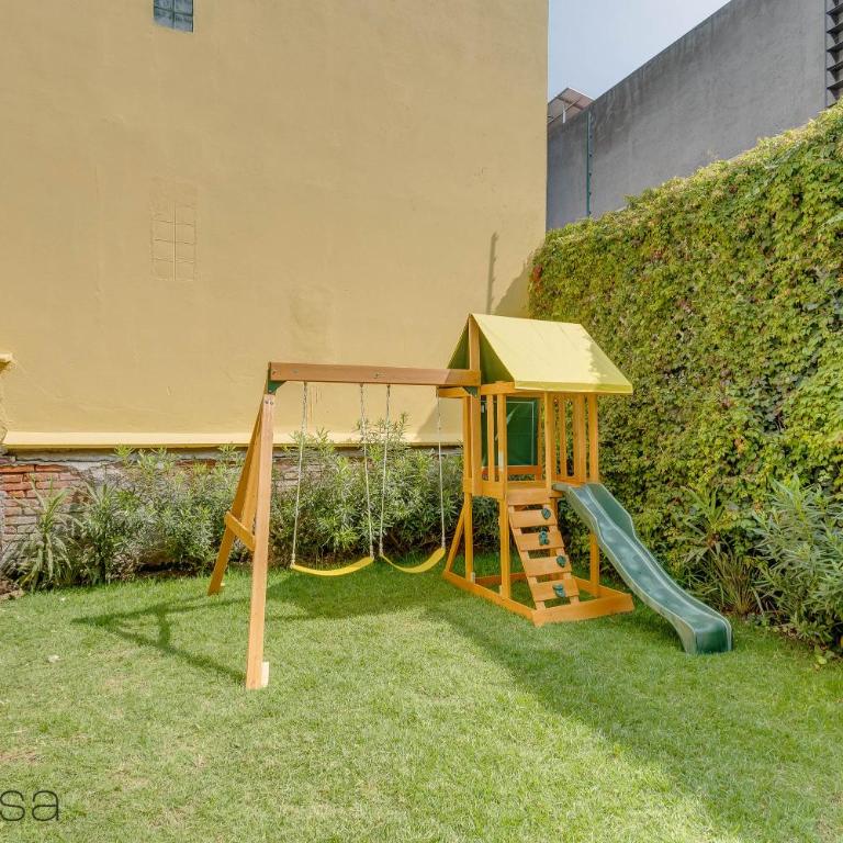 Refurbished Mansion with Garden & Patio in Las Lomas - Monte Blanco - One-Bedroom Villa - 4