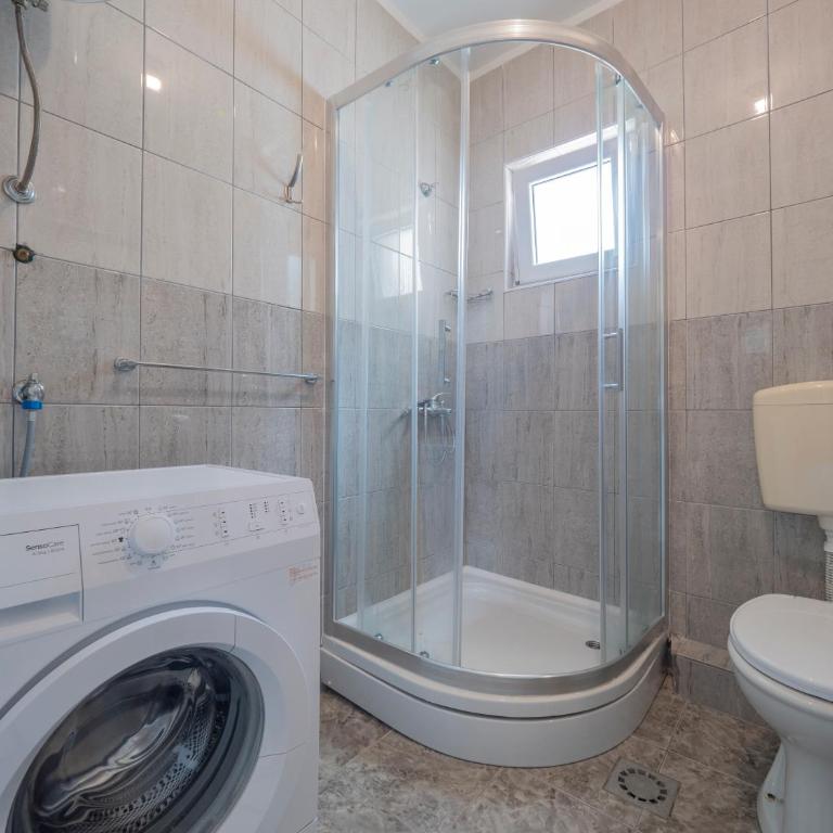 Palma Rooms & Suites Budva - Apartman sa Balkonom i Lepim Pogledom - 8