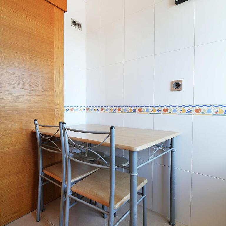 Apartamentos de playa en Villajuán - Apartamento de 2 dormitorios con balcón y vistas al mar - 15