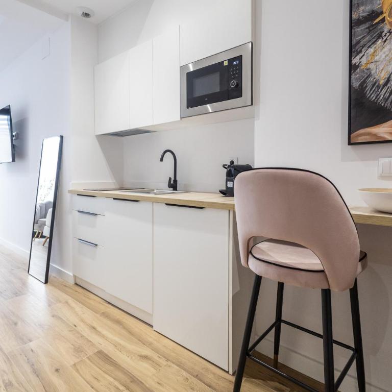 Primat Reig flats - Studio with Terrace - 21