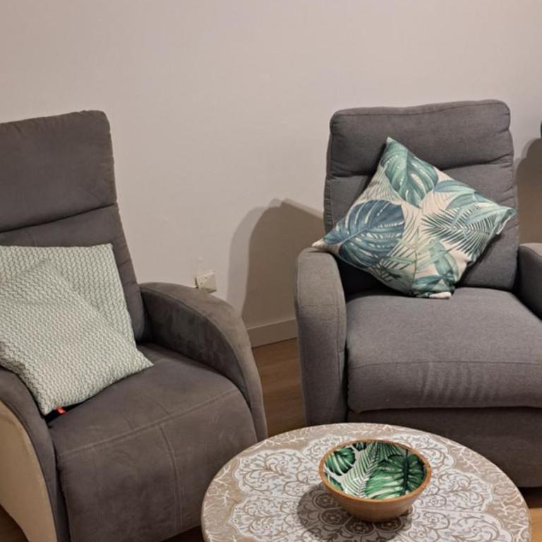 A 50m des cures libre mi septembre joli studio rénové orienté Nord bien ventilé - Appartement 1 Chambre - 33
