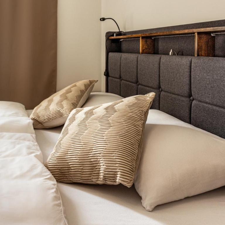 Hotel Central Linz - 24h Self-Check-in - Superior Doppelzimmer - 11