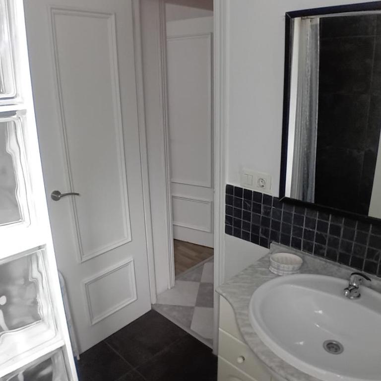 29 Calle Pozo - One-Bedroom Apartment - 2