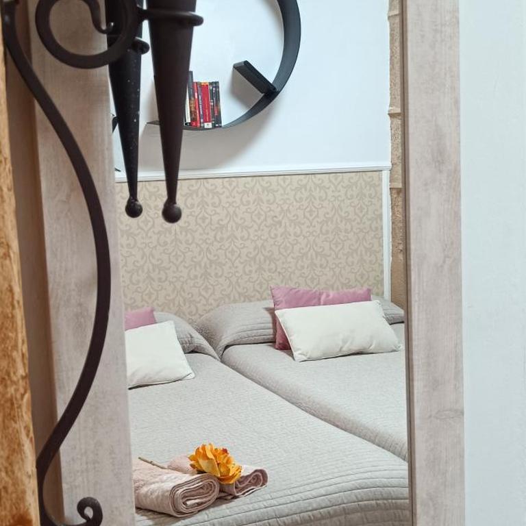 Flor de Lis 1 - Two-Bedroom Apartment - 9