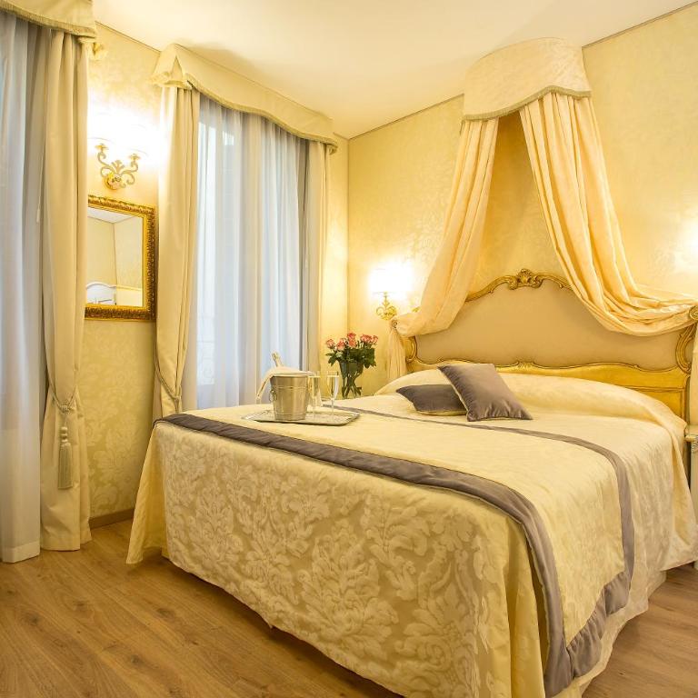 Residenza Goldoni - Camera Matrimoniale Deluxe - 6