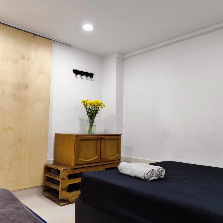 Mico Loco Casa Hostal - Standard Triple Room - 3