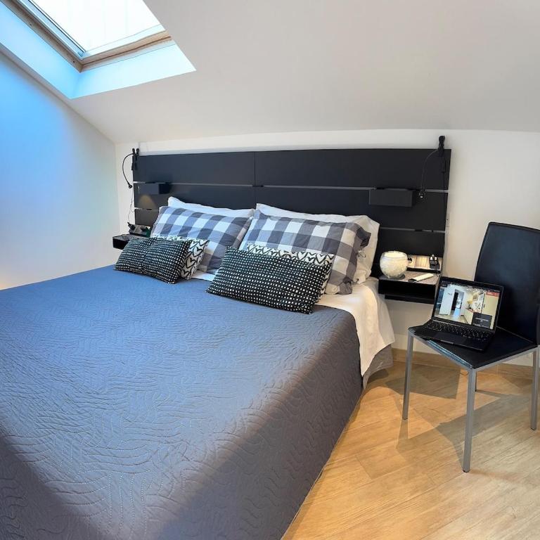 Appartamento 3C in Centro al Mare - Riccione - Three-Bedroom Apartment with Balcony - 10