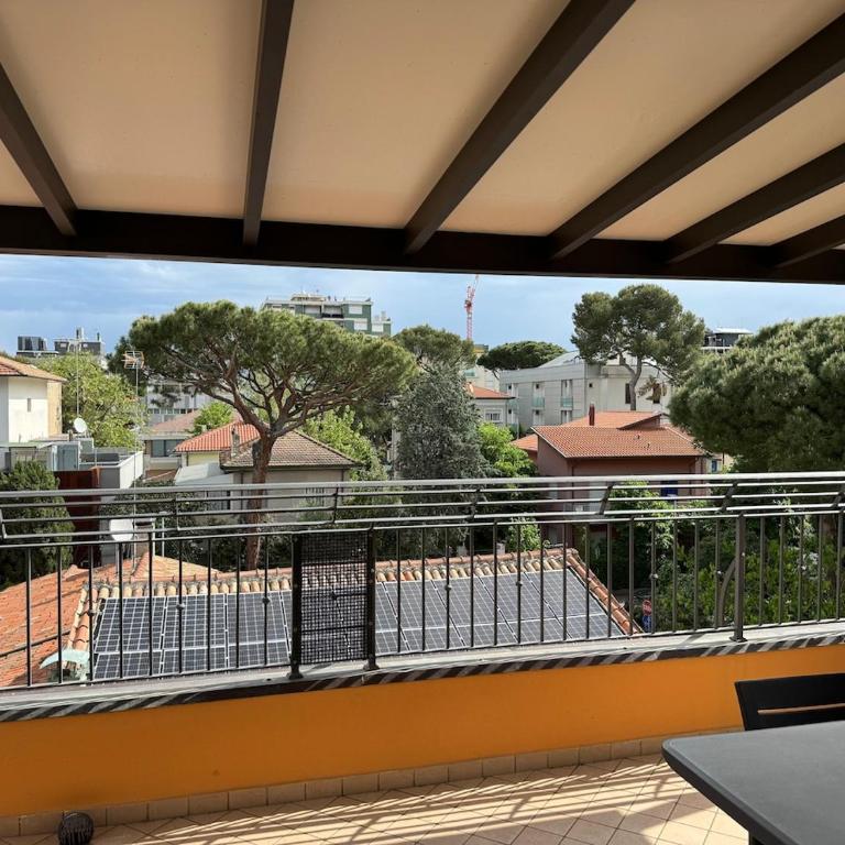 Appartamento 3C in Centro al Mare - Riccione - Three-Bedroom Apartment with Balcony - 12