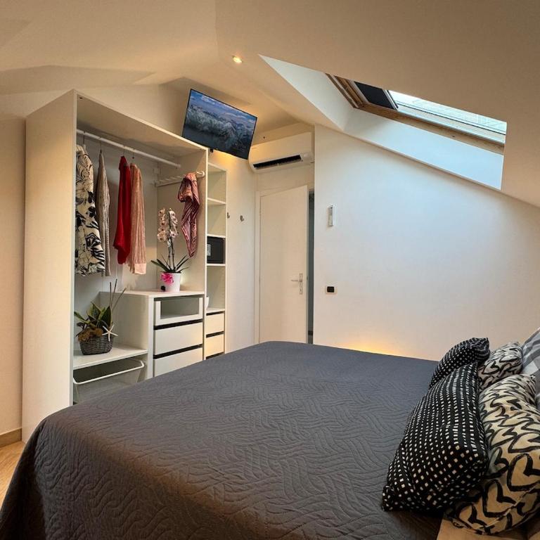 Appartamento 3C in Centro al Mare - Riccione - Three-Bedroom Apartment with Balcony - 23